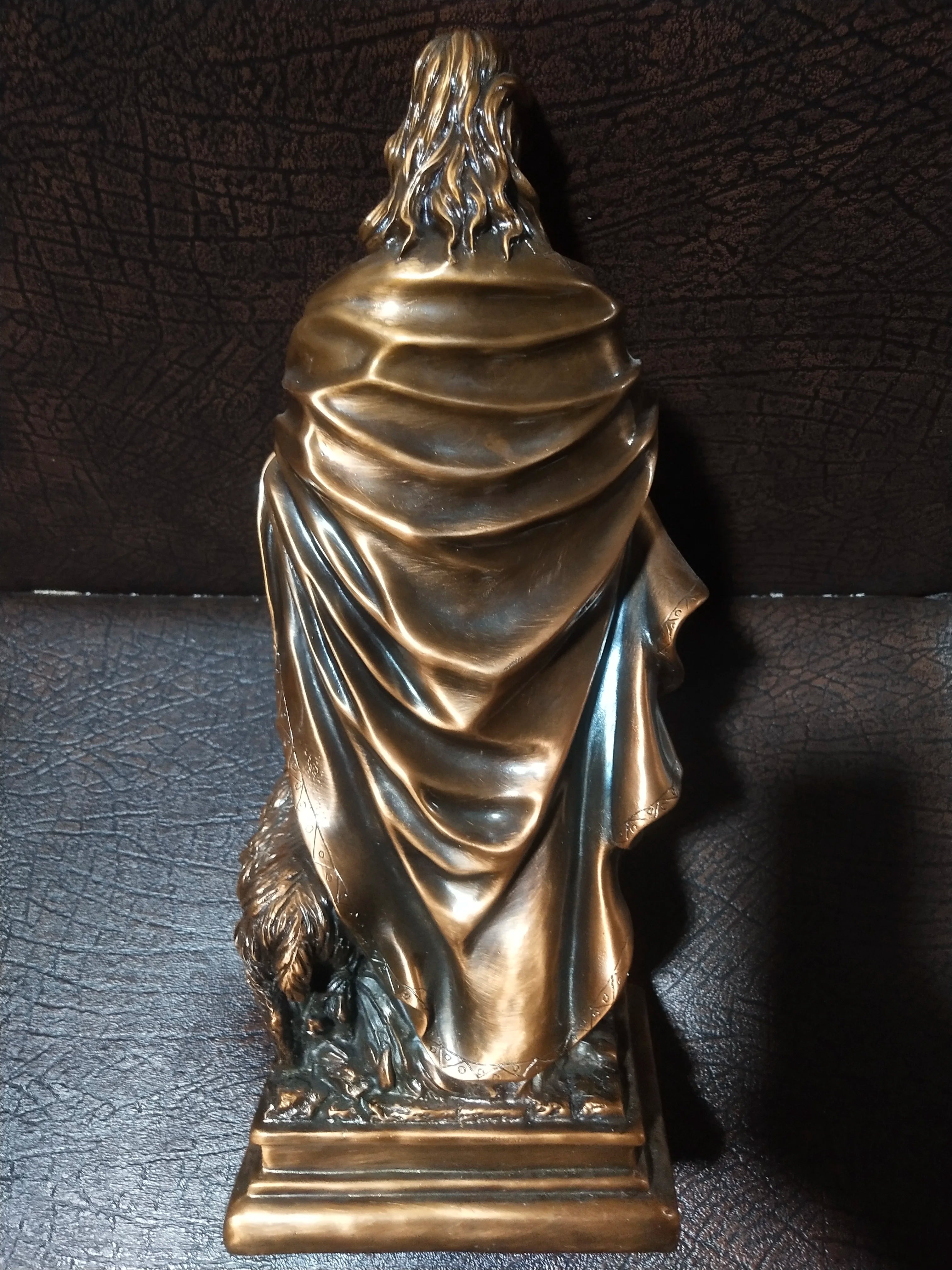 Jesus Statue Alloy Ornament Home Furnishing Holy Decor Catholicism Lord Christ Figurine Lamb of God