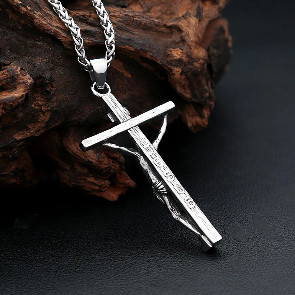 Classic Jesus Suffered On The Cross Pendant Necklaces For Men Stainless Steel Christian Amulet Jewelry Fashion Religious Gift